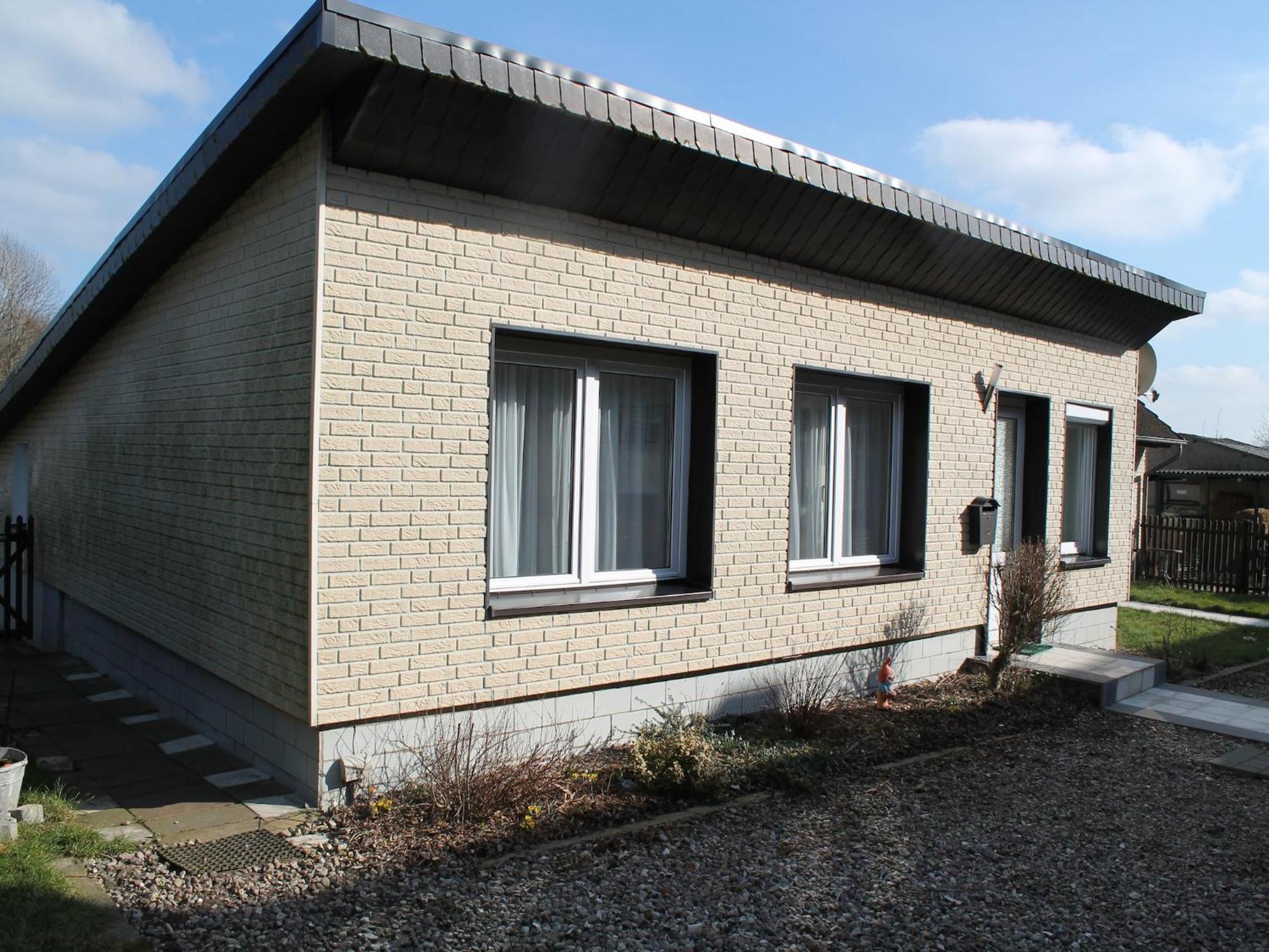 Spacious Bungalow Near Sea In Grundshagen Bagian luar foto