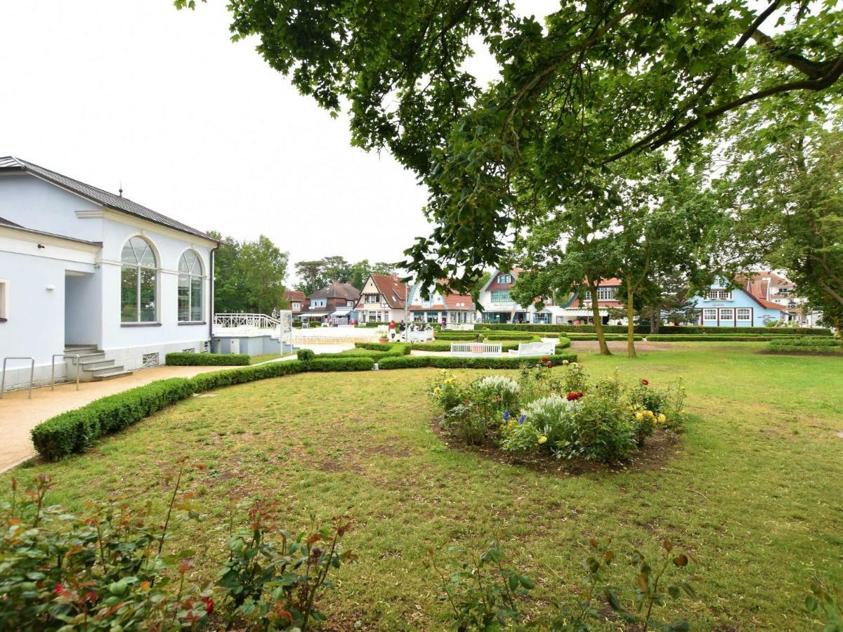 Spacious Bungalow Near Sea In Grundshagen Bagian luar foto